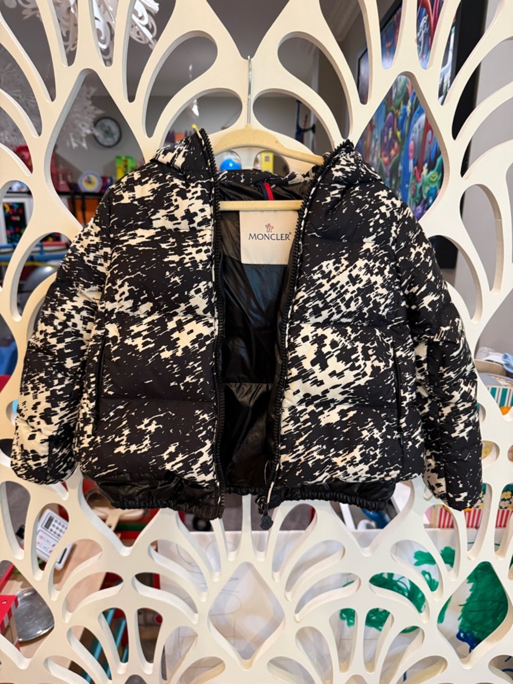 Moncler Kids Black & White Abstract Print Puffer Jacket